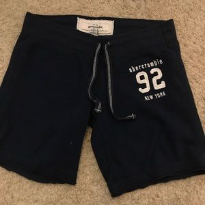 abercrombie & fitch capri shorts